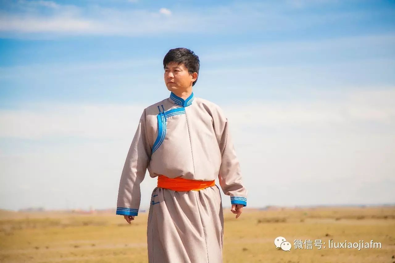 穿蒙古袍才是玩转辽阔草原锡林郭勒的正确方式!