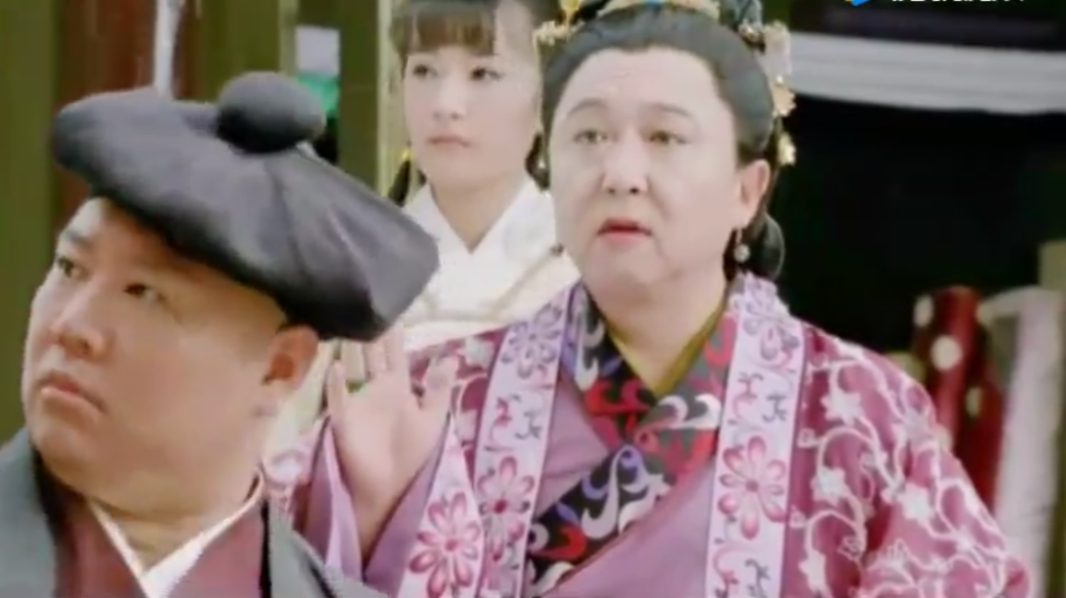 于谦男扮女装