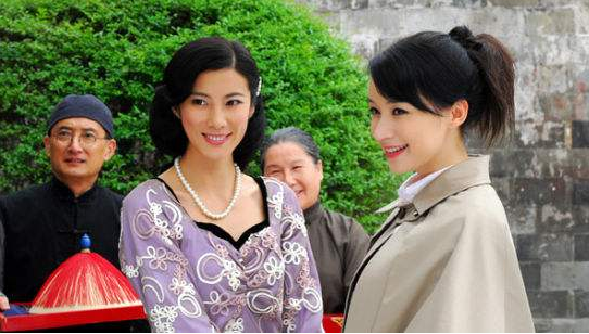 扇娘:叶知秋和含雪为了茹蔓的事情争吵了起来!