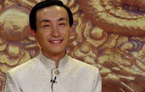 大兵:凭借相声《喜丧》获中国首届相声"牡丹奖"大赛一等奖.