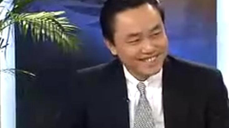 能在电商浪潮中不倒 吐金融 02:04 王健林当年谈起黄光裕一脸的自豪