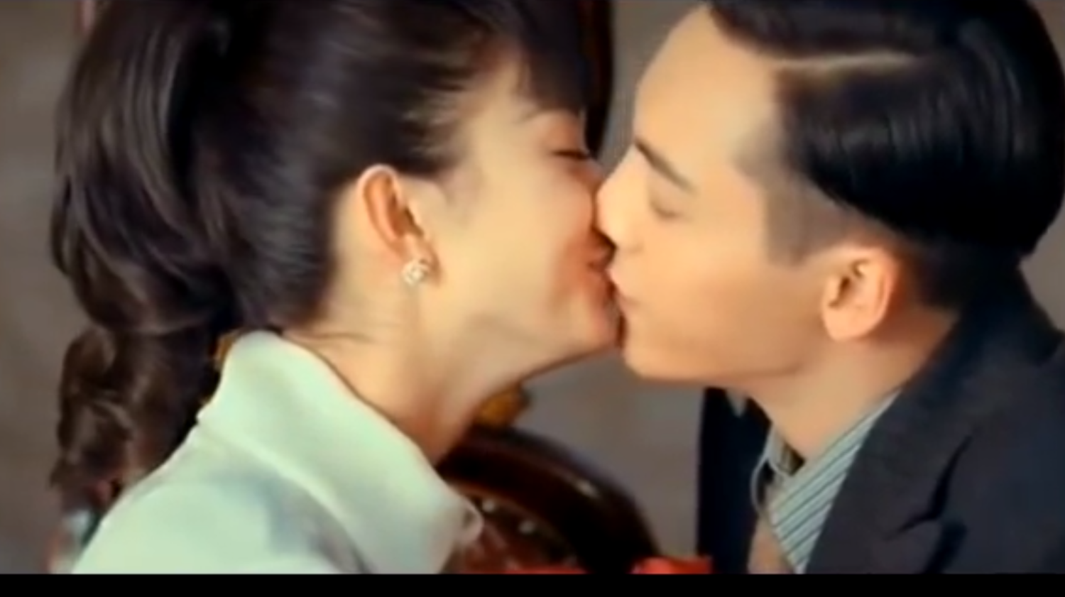 陈伟霆赵丽颖 俩大神级人物接吻 画面太唯美了!