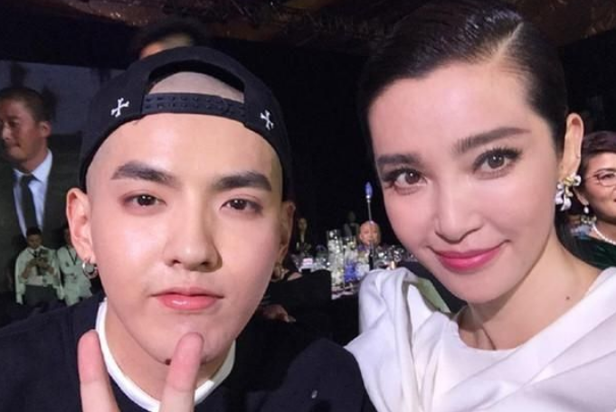 和吴亦凡合照的四大女星,最后一位在一起吧