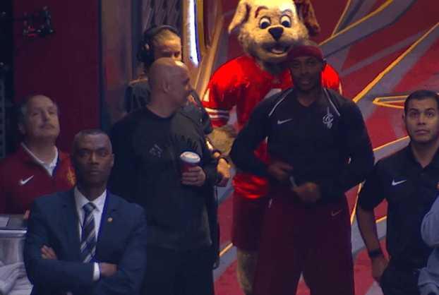 小托马斯首秀8分