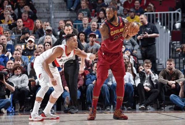 小托马斯首秀8分