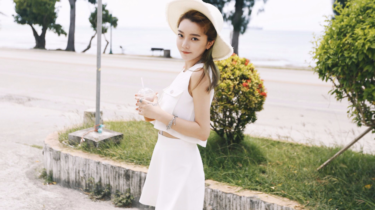 【yy美女菲儿很好听的一首歌,单曲循环也不烦