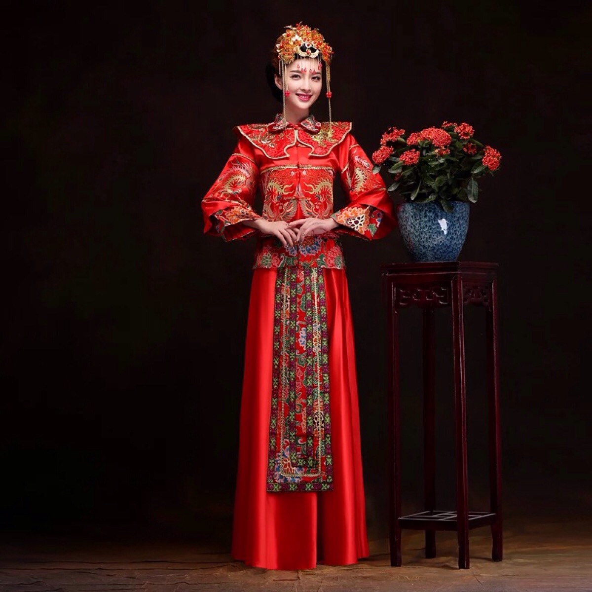 龙凤褂,秀禾服:传统文化精髓之一,女人一生中最美的期待!