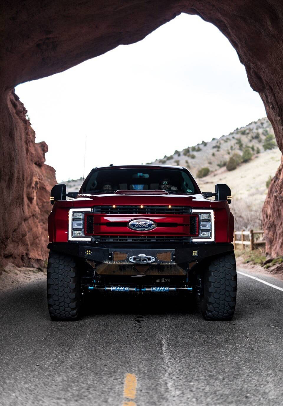 福特猛禽f350,带你翻山越岭