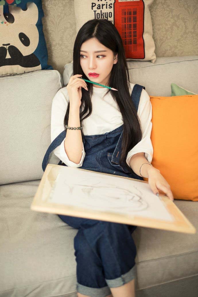 flowers梵梵 平面模特,蜜果酱旗下艺人coco,来自北京,是尤果网新秀