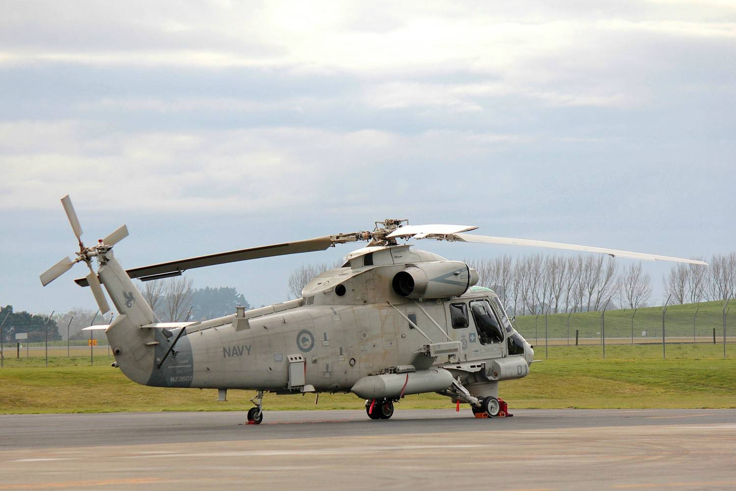 新西兰皇家海军超海妖直升机