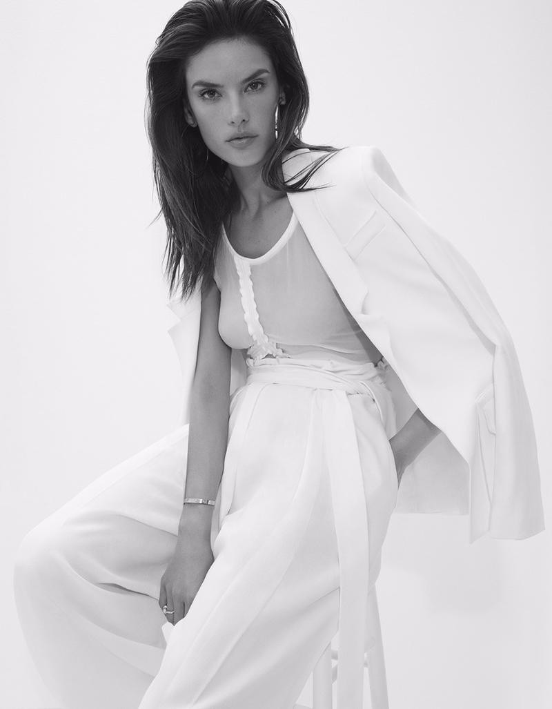 安布罗休性感写真