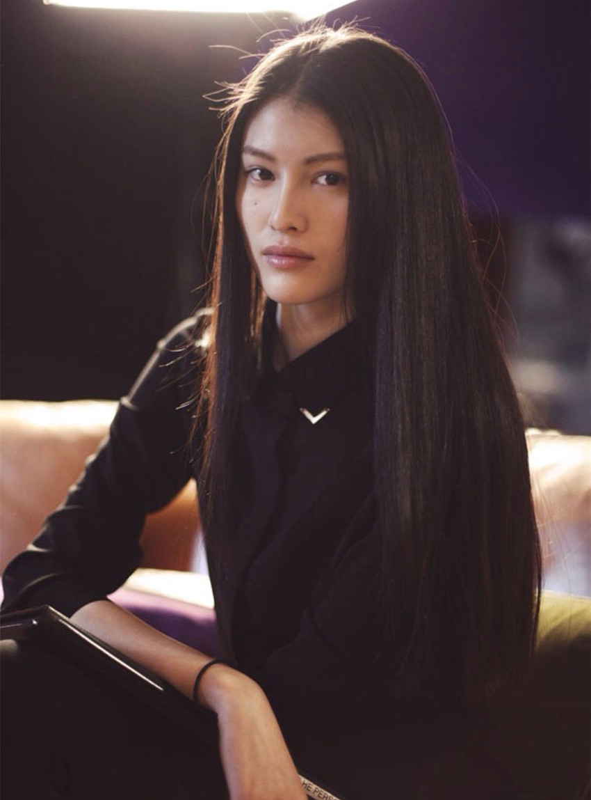 何穗旧照曝光,不得不说,变化还是很大的