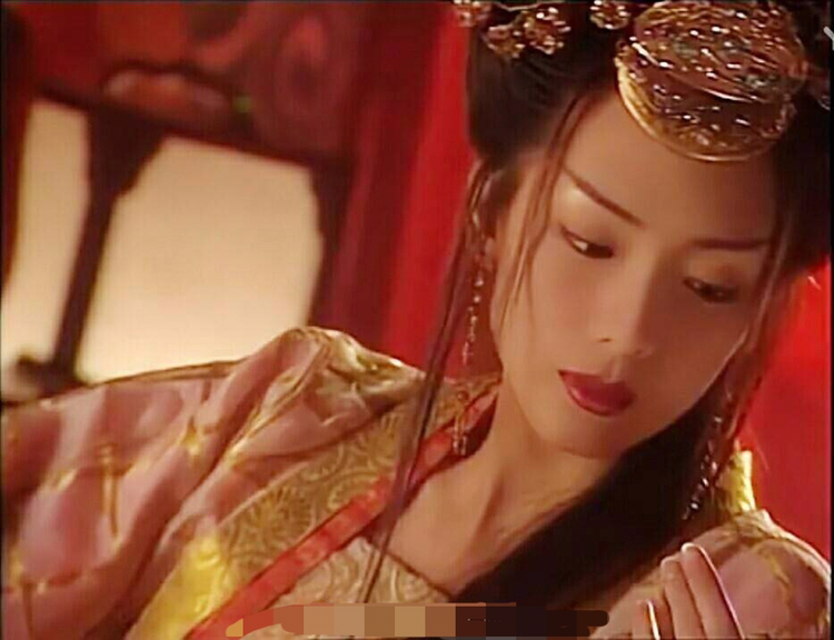 她是风华绝代东方不败!秀丽无双何仙姑!台湾郑秀珍你最爱她哪个角色?