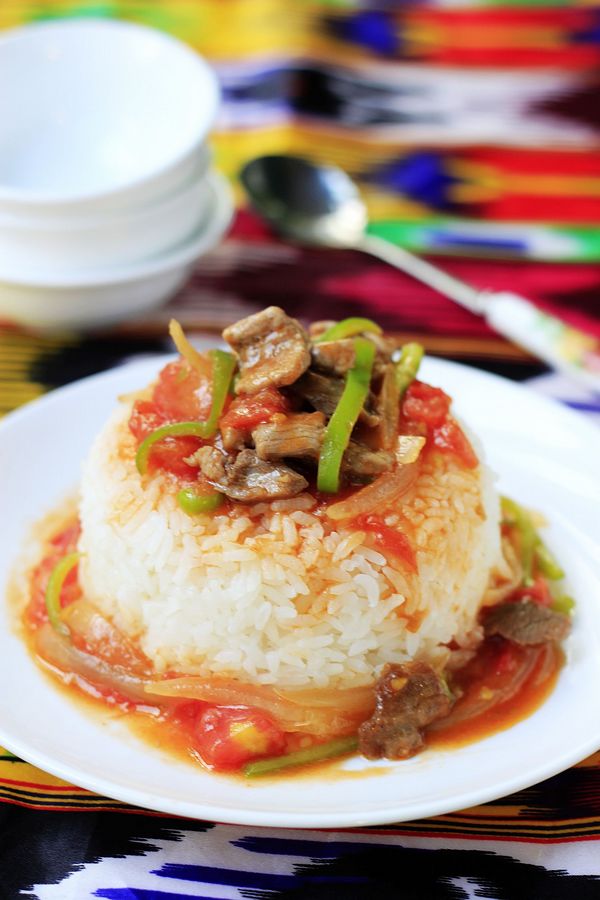 新疆菜盖米饭图片