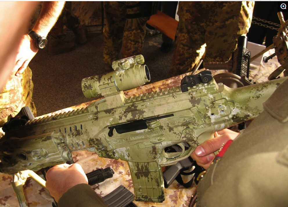 在2006年定型后的arx-160开始逐渐替换意大利军队中的ar-70/90,从2008