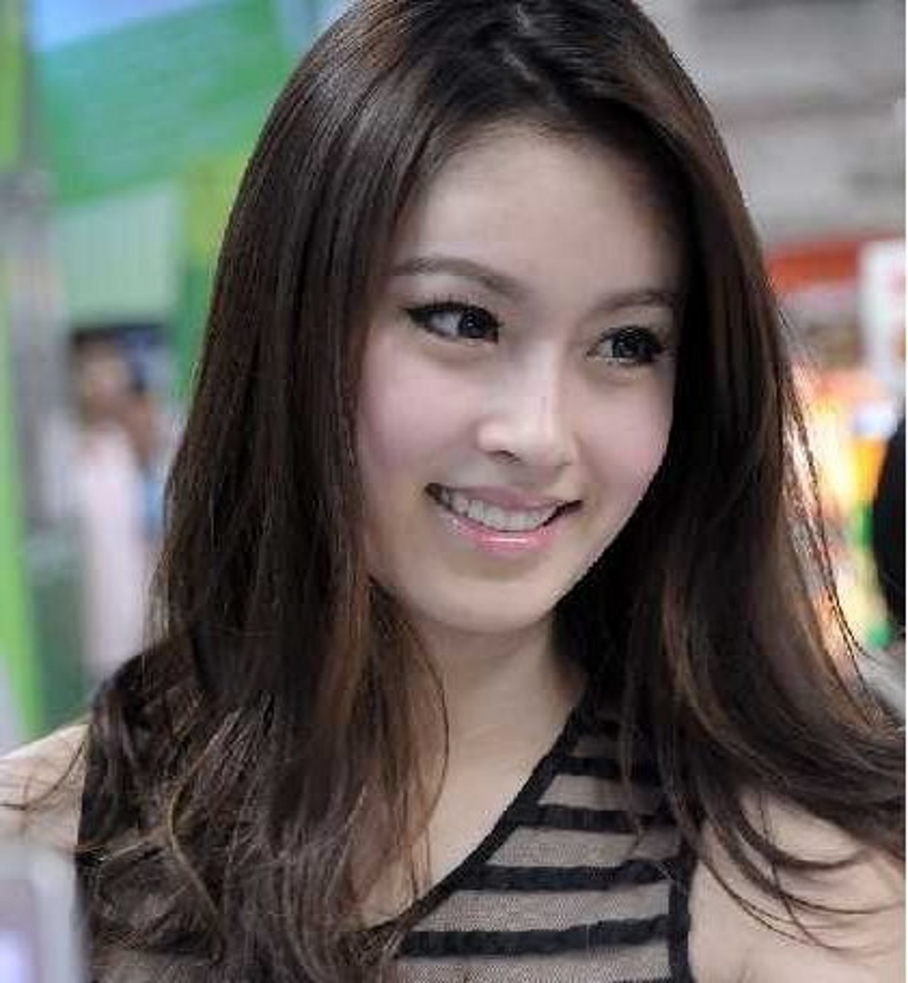 "也正是因为如此,意大利的离婚率出奇的低,大家