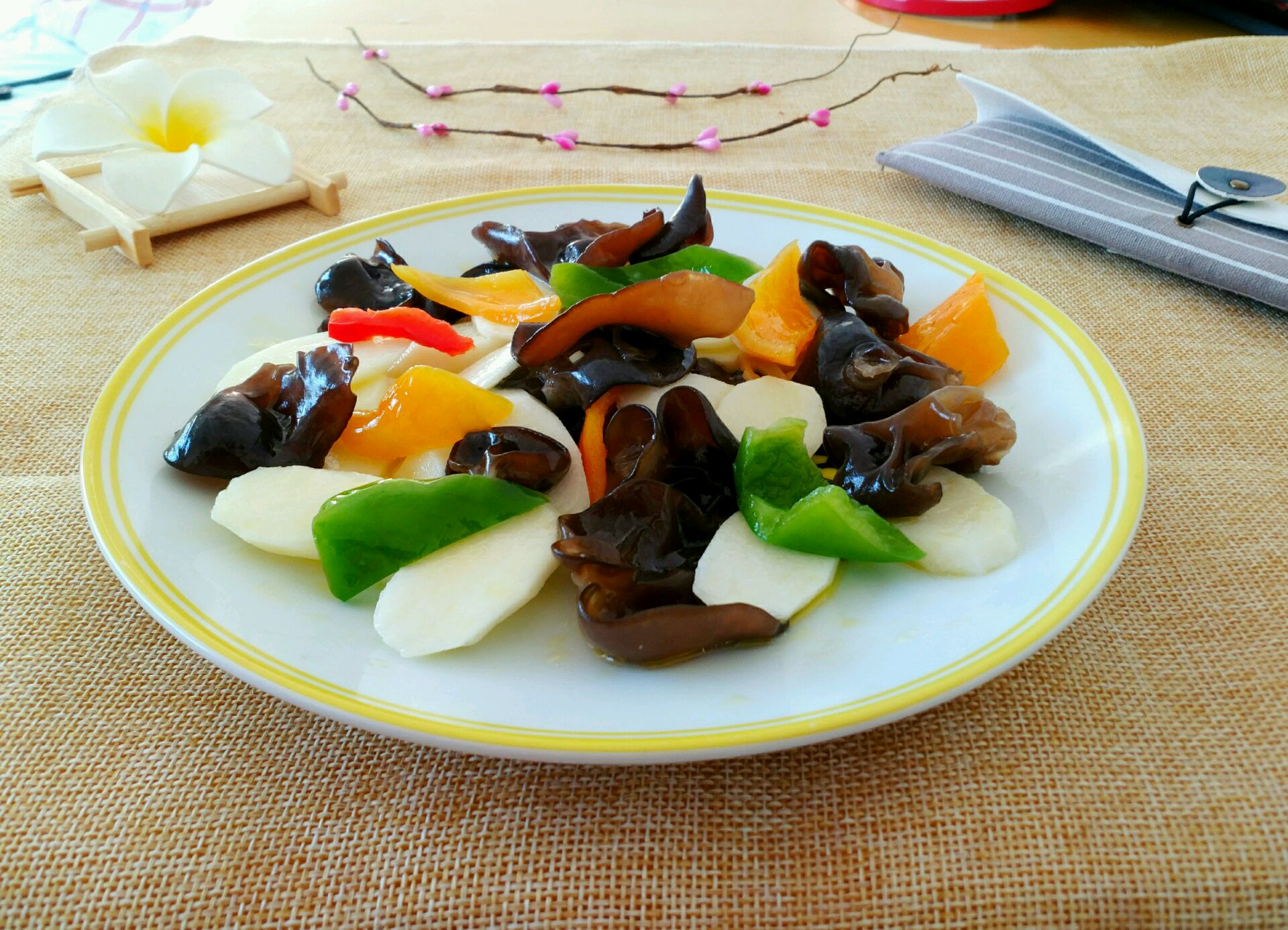 这道菜有一个好听的名字!吃货们速来围观!