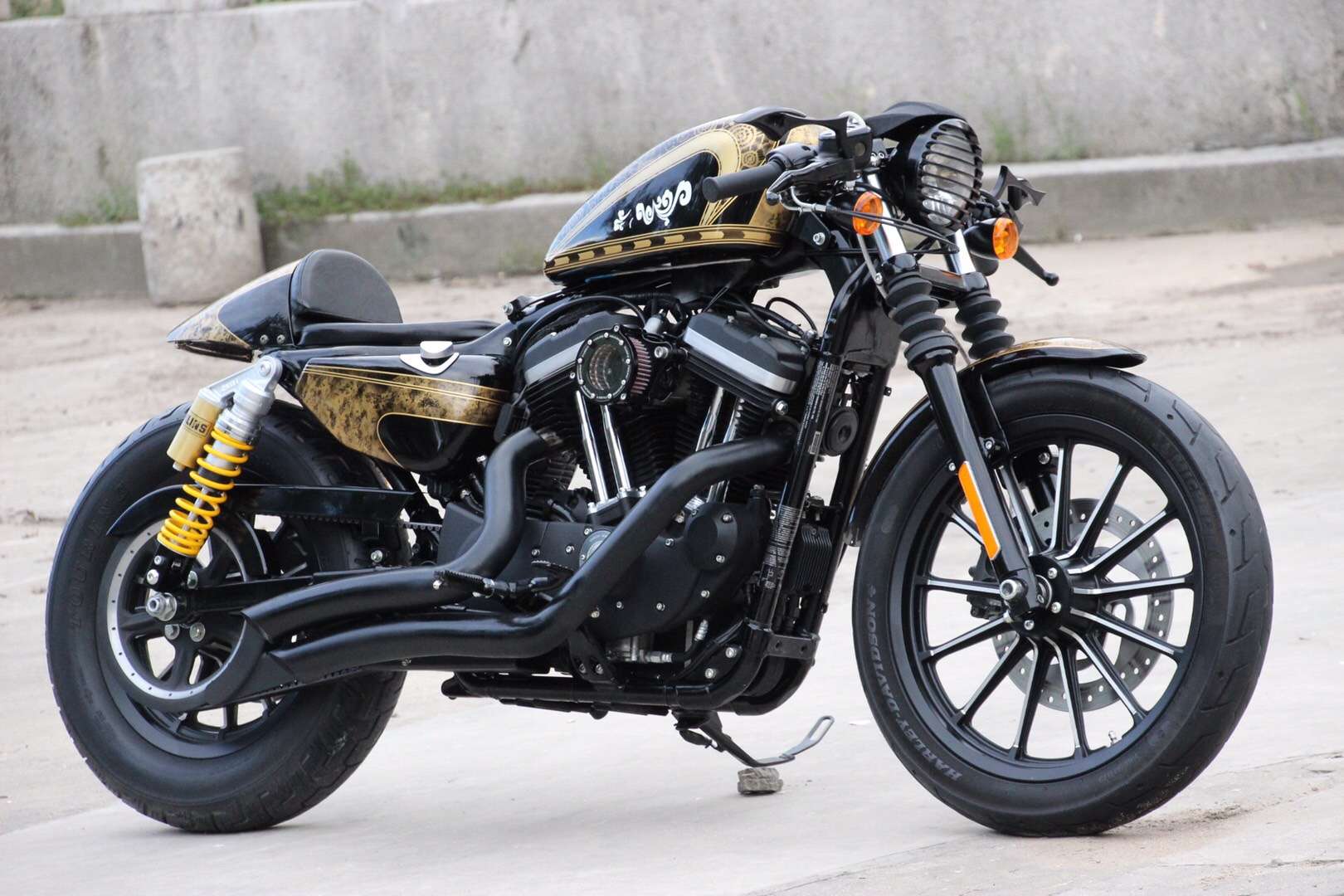 实拍哈雷改装xl883n!