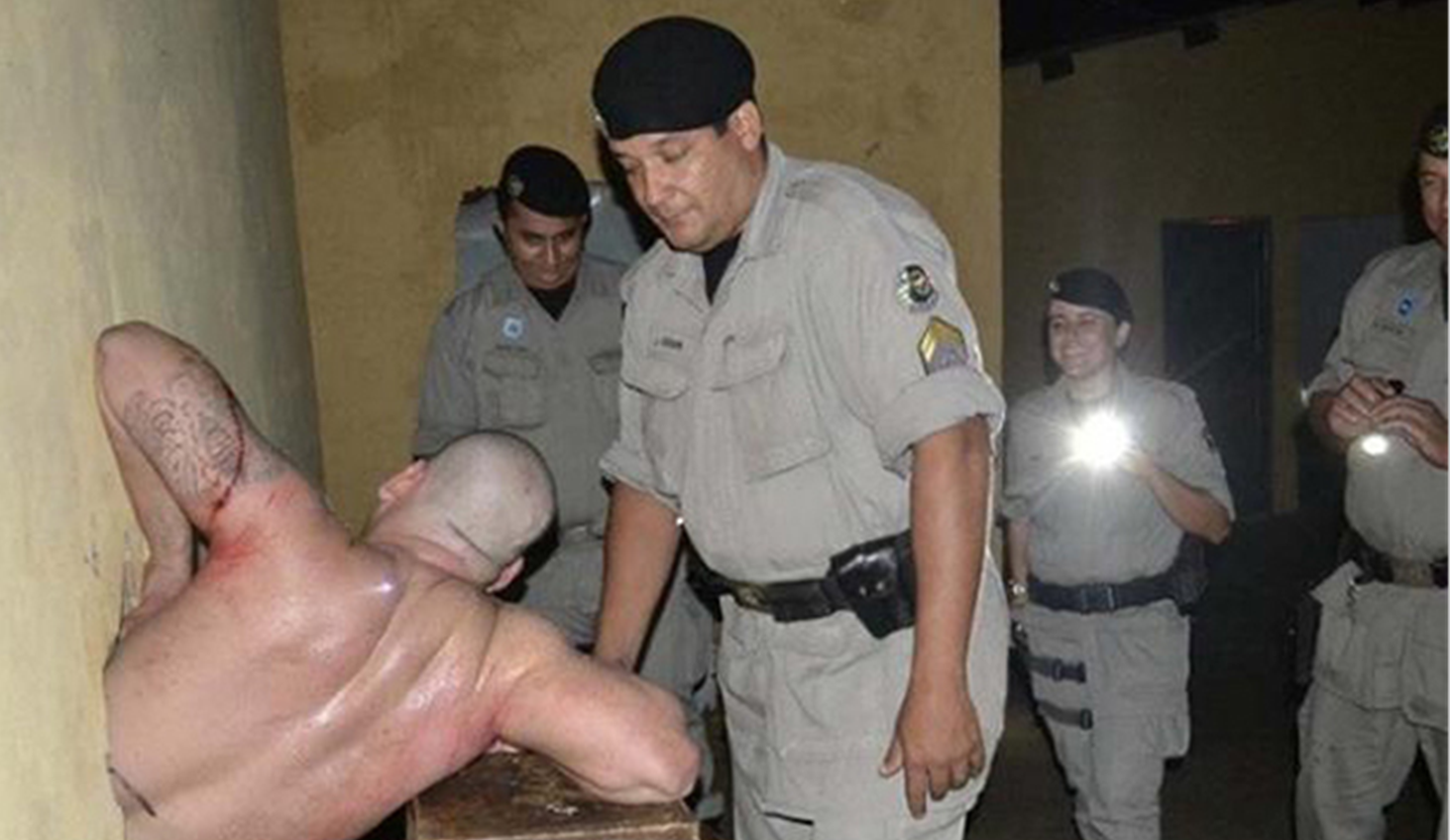 越狱是监狱囚犯们的梦想,除了在影视作品中,现实中想从戒备森严的监狱