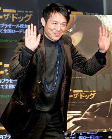 明星李连杰名气大,但有一样宝贝却没有廉赛的大