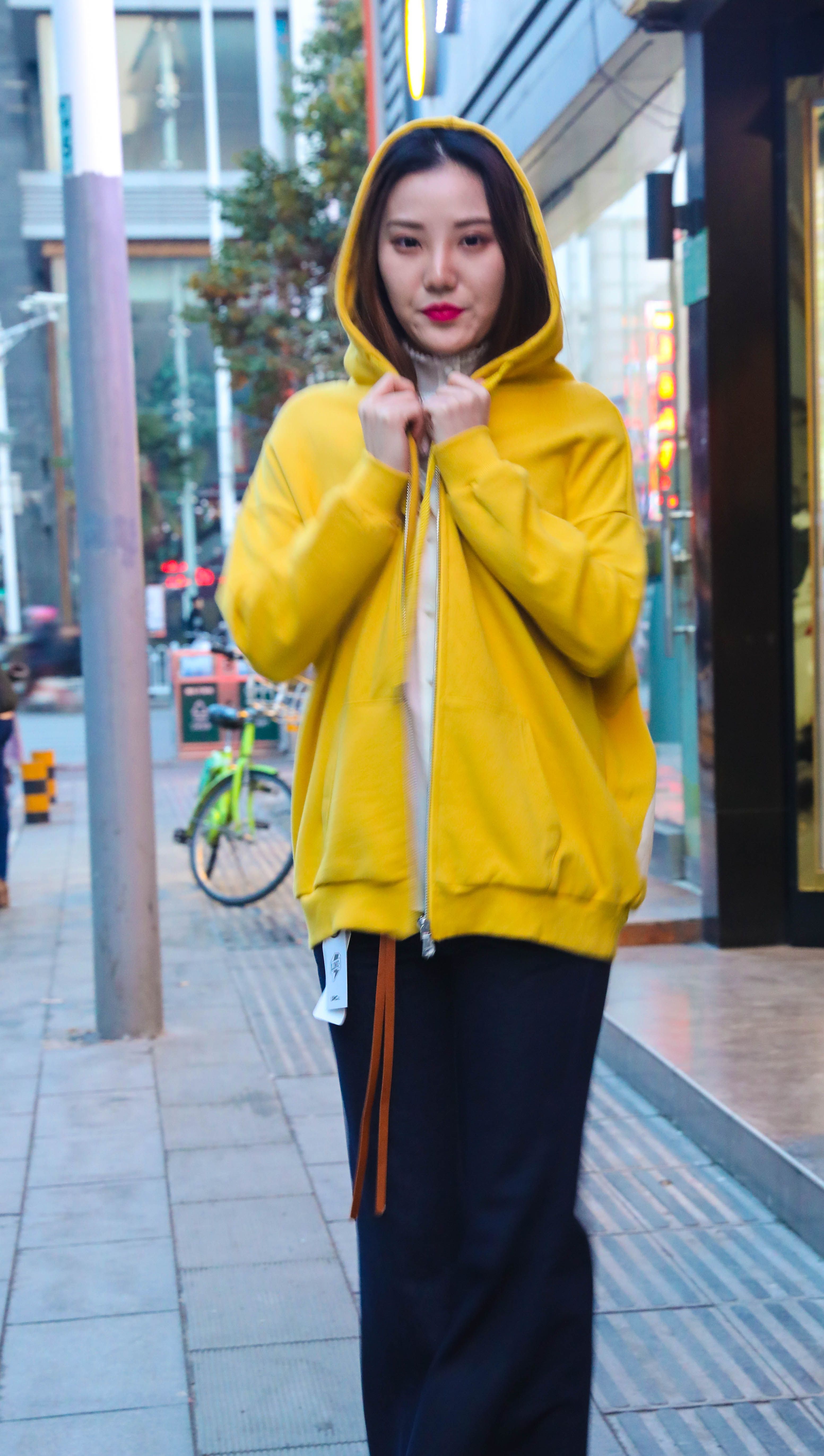 徐州街拍:邻家小妹初长成!