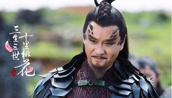 在《三生三世十里桃花》中,翼君擎苍是个敢爱敢恨的反派,他对司音的