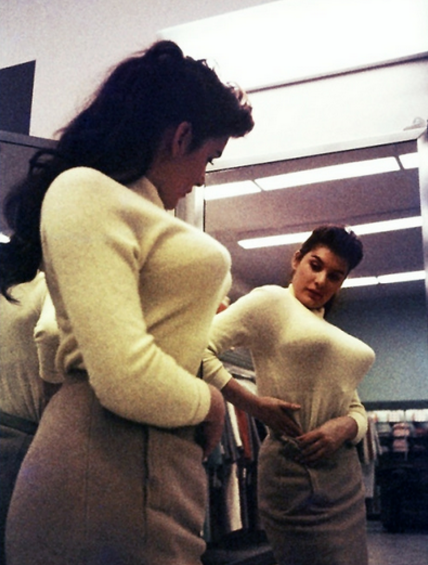 世界上第一位超级名模betty brosmer ,当时与玛丽莲梦露相媲美