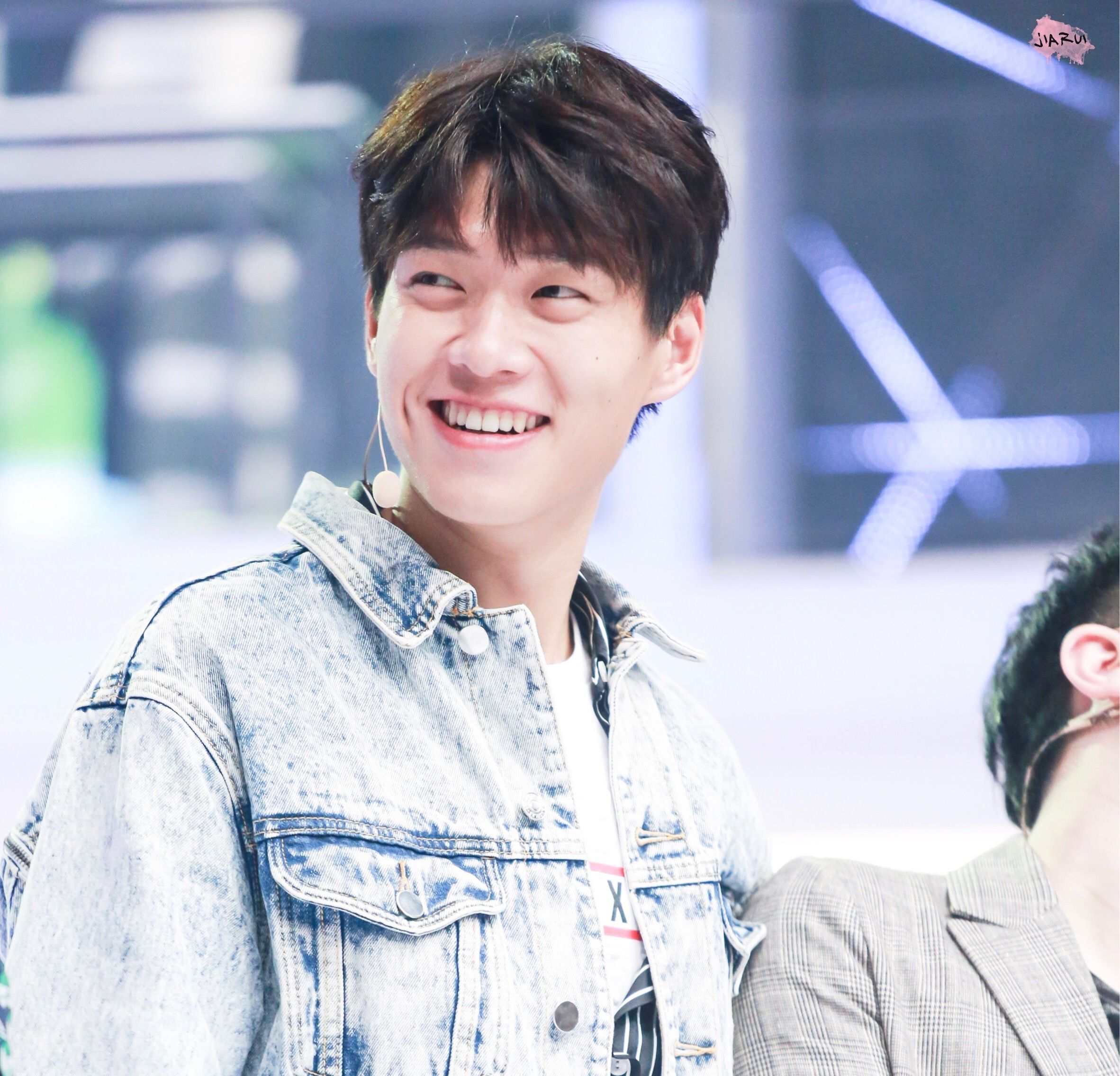 谁是你心目中的梨涡男神?梨涡浅笑,如沐春风!一起来看看吧