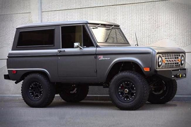 凯佰赫战盾(kombat) 在去年的成都车展,一款战车级suv吸引了众多观众