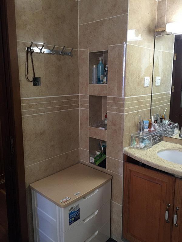 浴室放洗发水凹槽图片