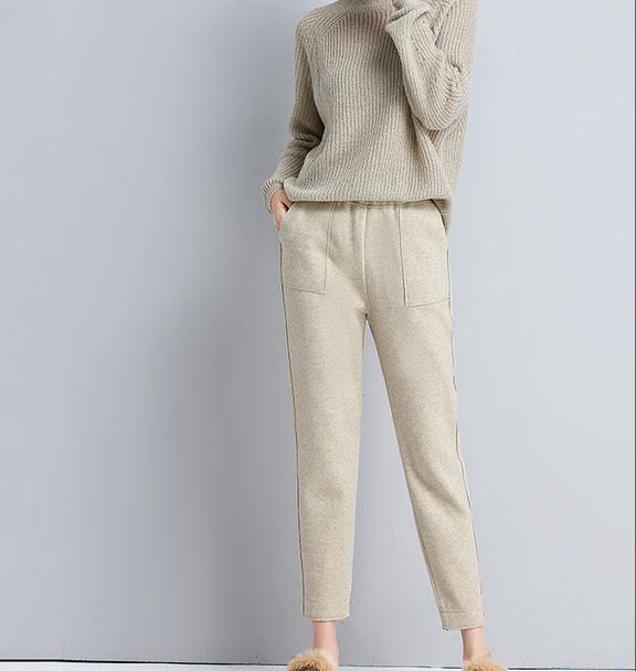 试试丝绒羽绒服,配萝卜裤,洋气又俏皮