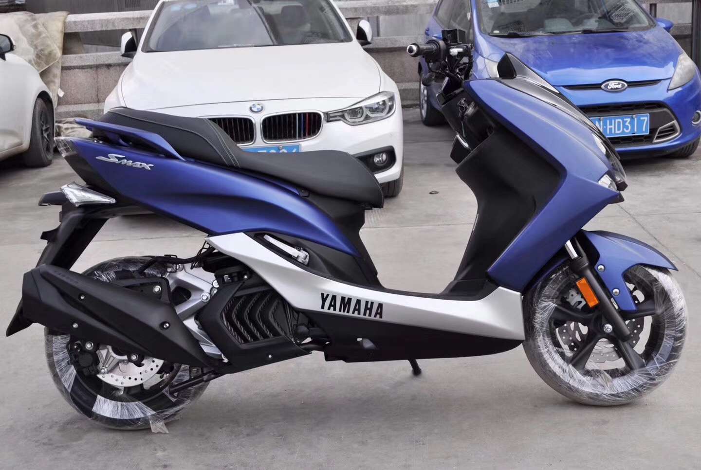 实拍雅马哈踏板车smax155!