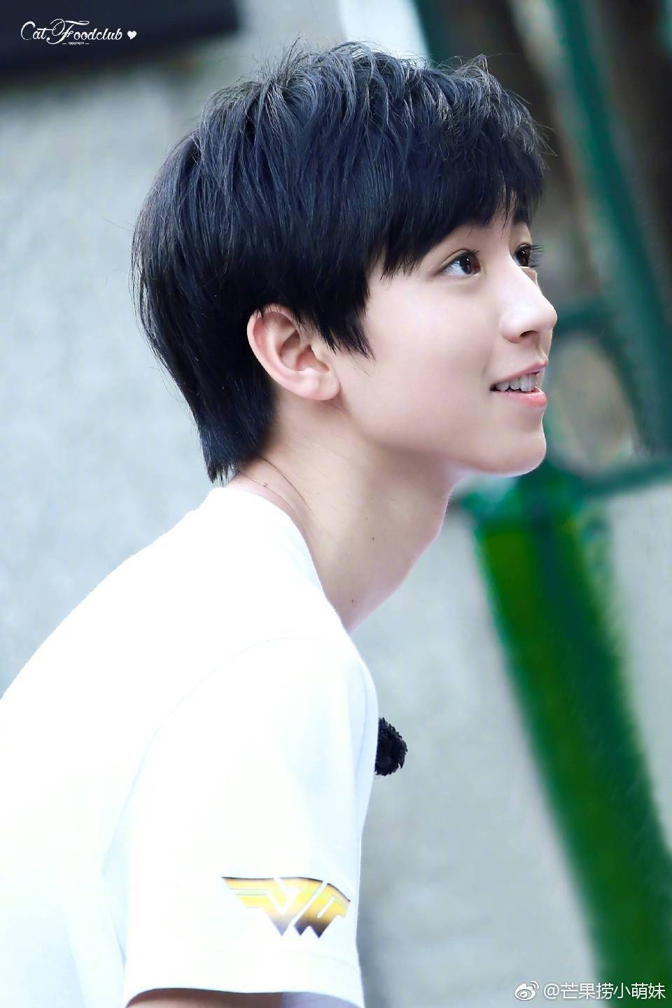 tfboys王俊凯,一个笑起来只露出七颗牙齿的大男孩,不信,你数数