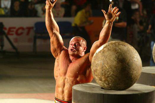 世界第一大力士玛瑞斯退役后挑战自我,用实力证明自己!