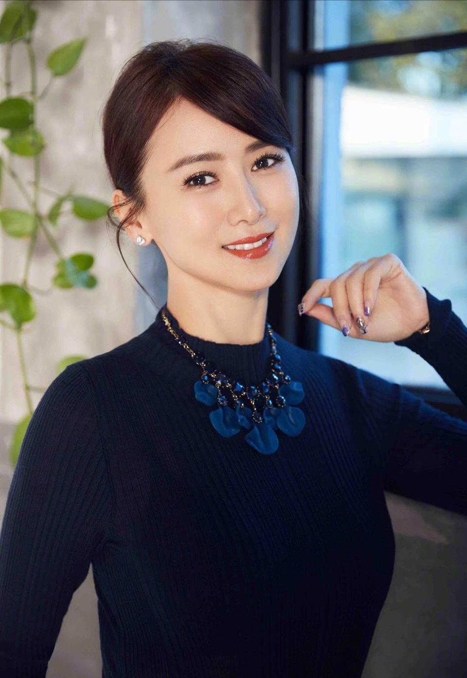 翁虹的生活照很美,她是你的女神嘛?