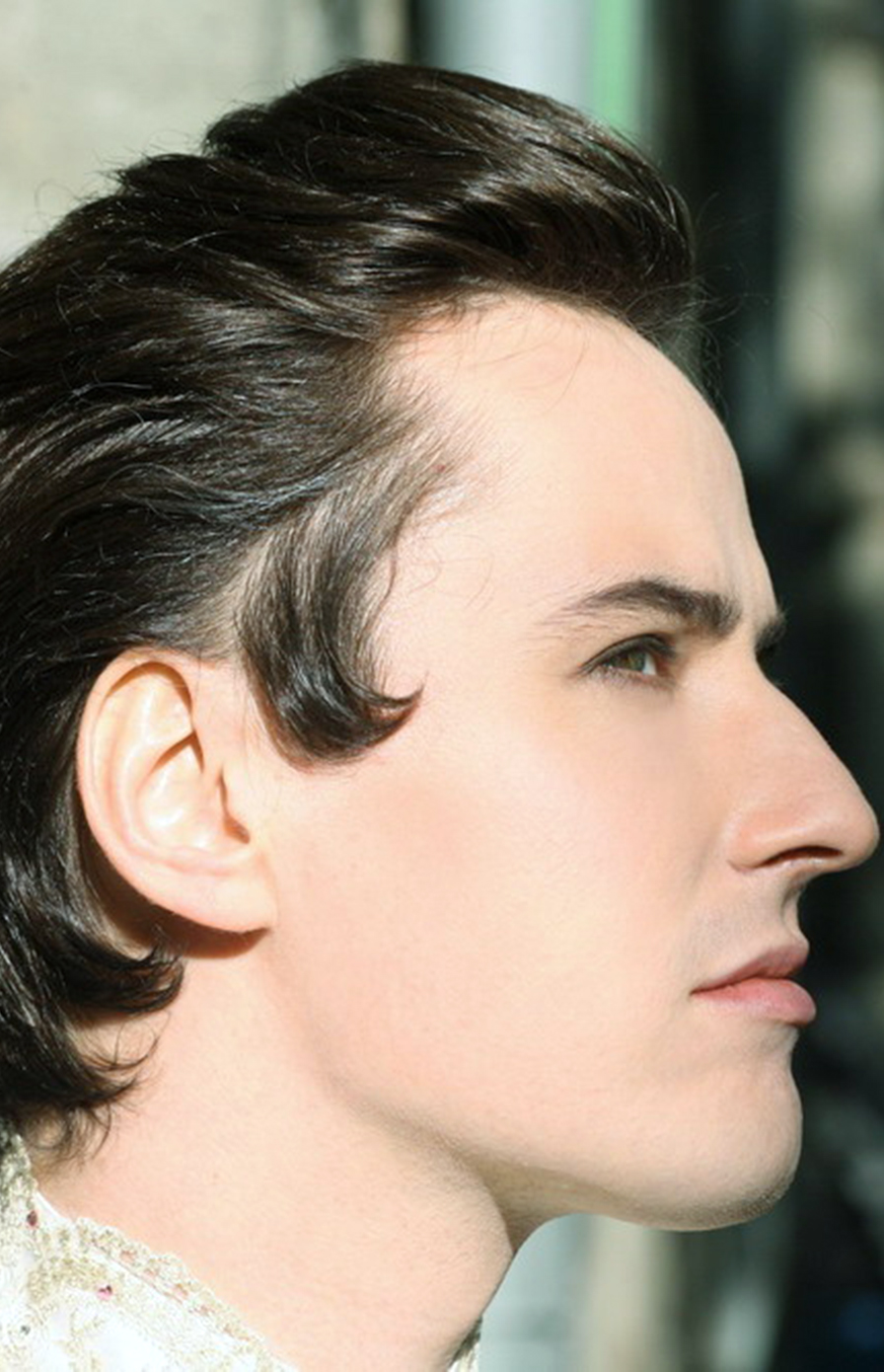 最帅男高音"海豚音王子"维塔斯 欧式宫廷风格写真