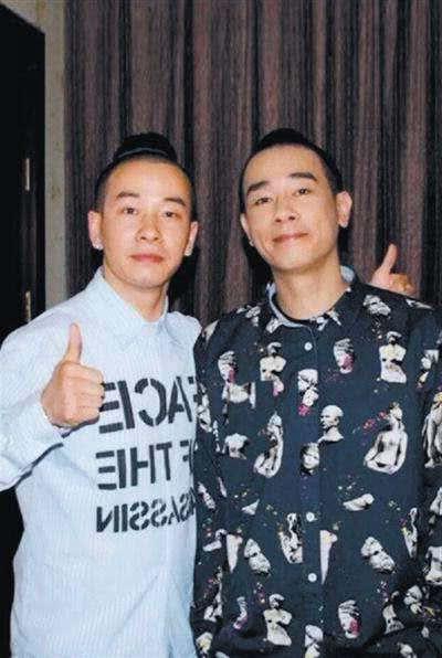 梁朝伟和替身徐上威,两人同框几乎认不出到底谁是谁,刘嘉玲都认不出