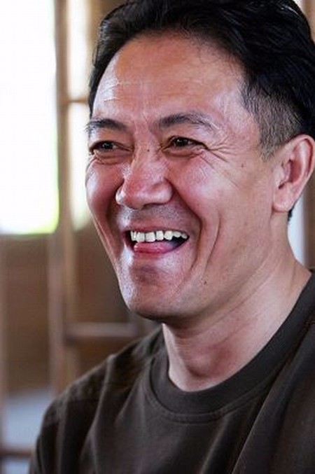 将这位人到中年的东北大汉一把推向全国一级演员名单,这个人就是