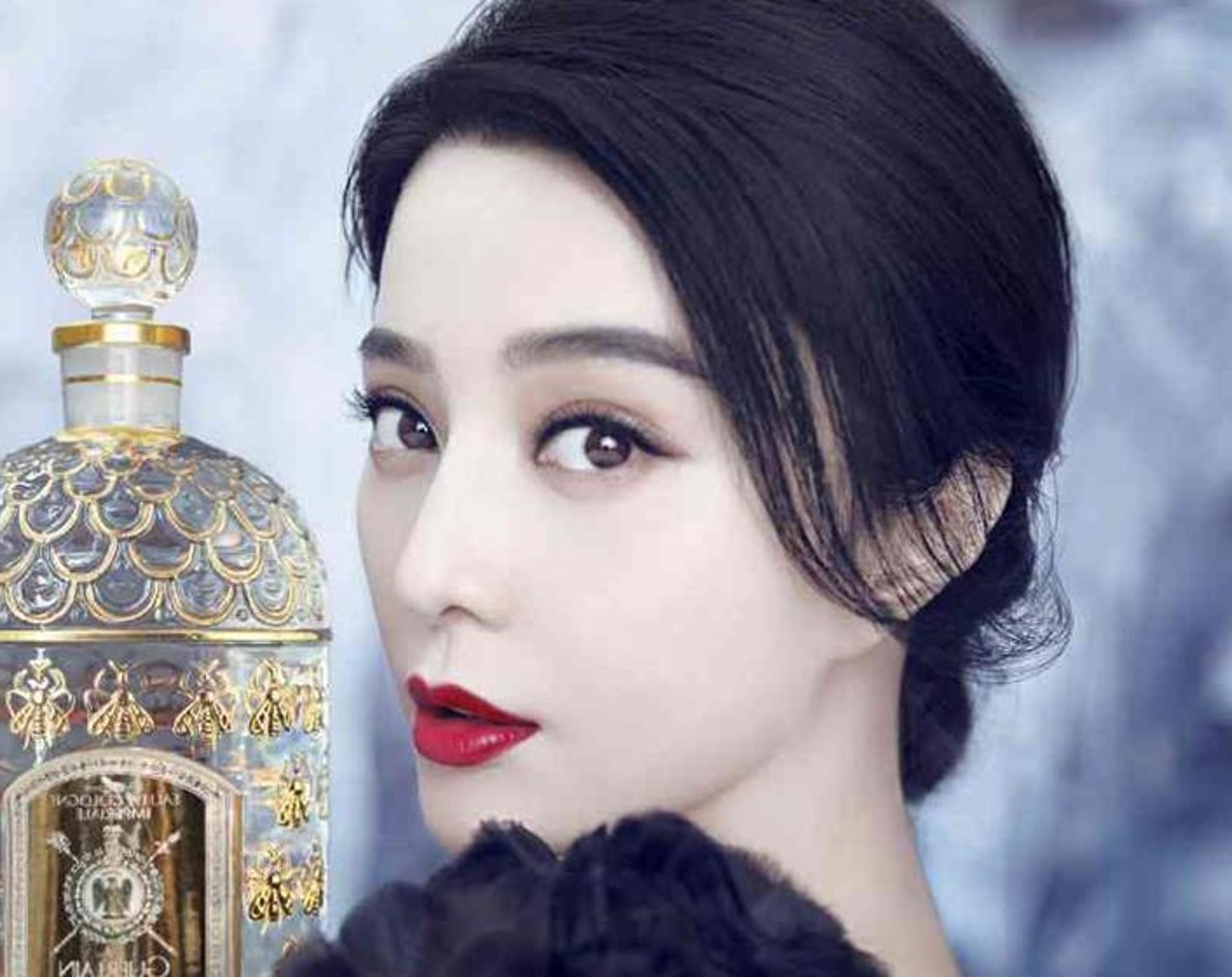 范冰冰眼睛非常的完美,五官精致,使她的眼睛更有魅力.