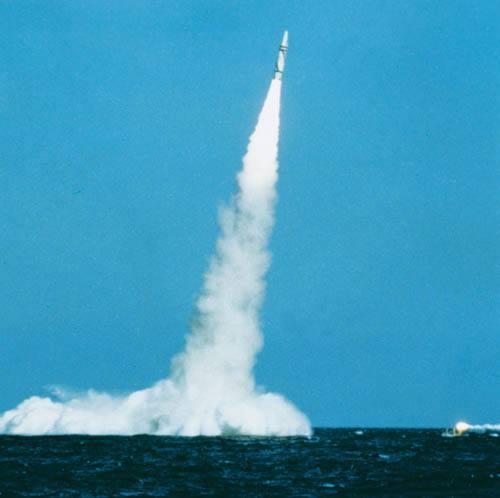 巨浪4型导弹图片