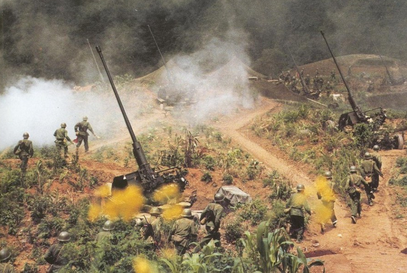 自卫反击战的第二阶段从84年开始的,解放军对越军控制的老山和者阴山