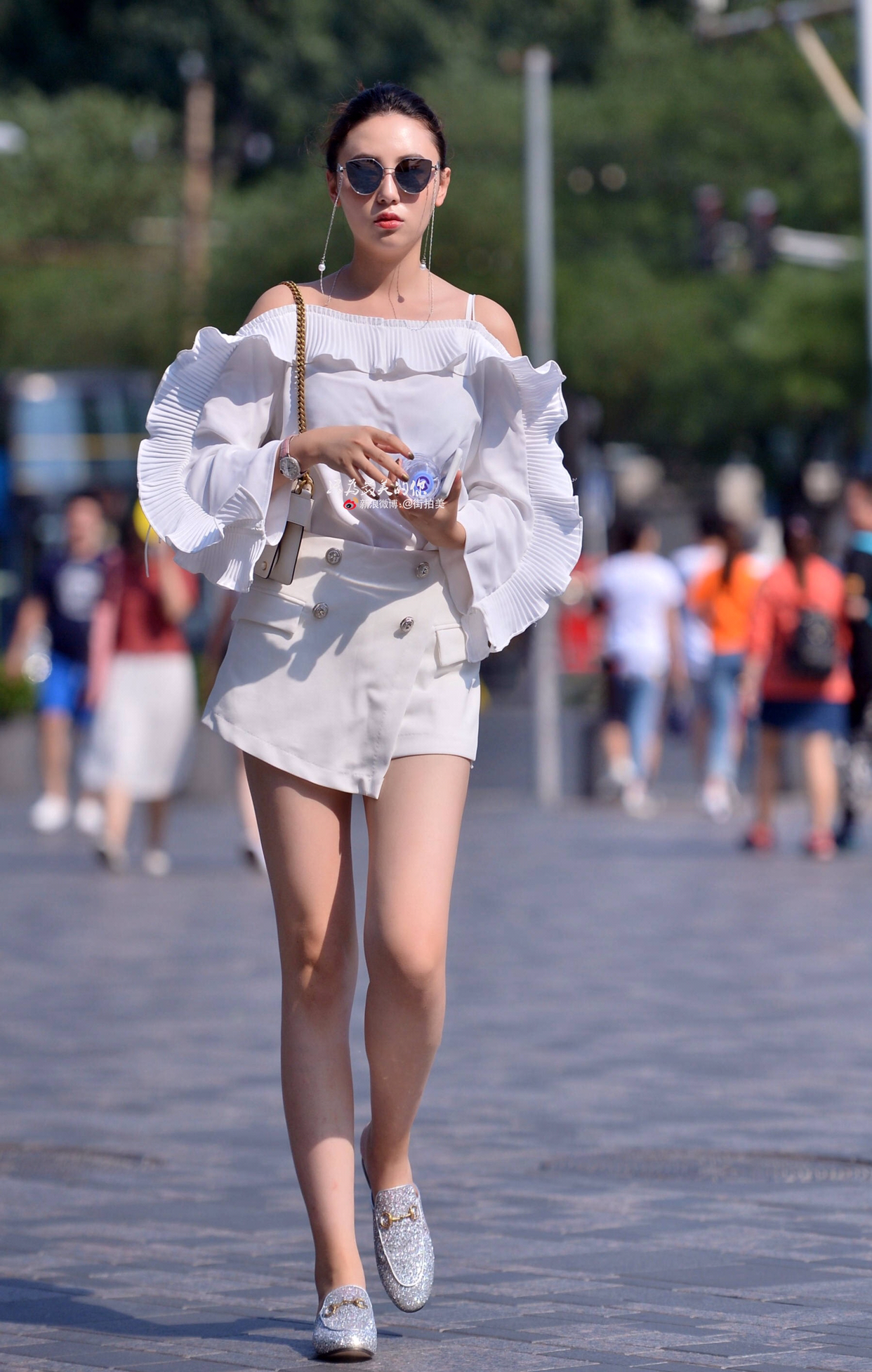 街拍:绝对的美腿