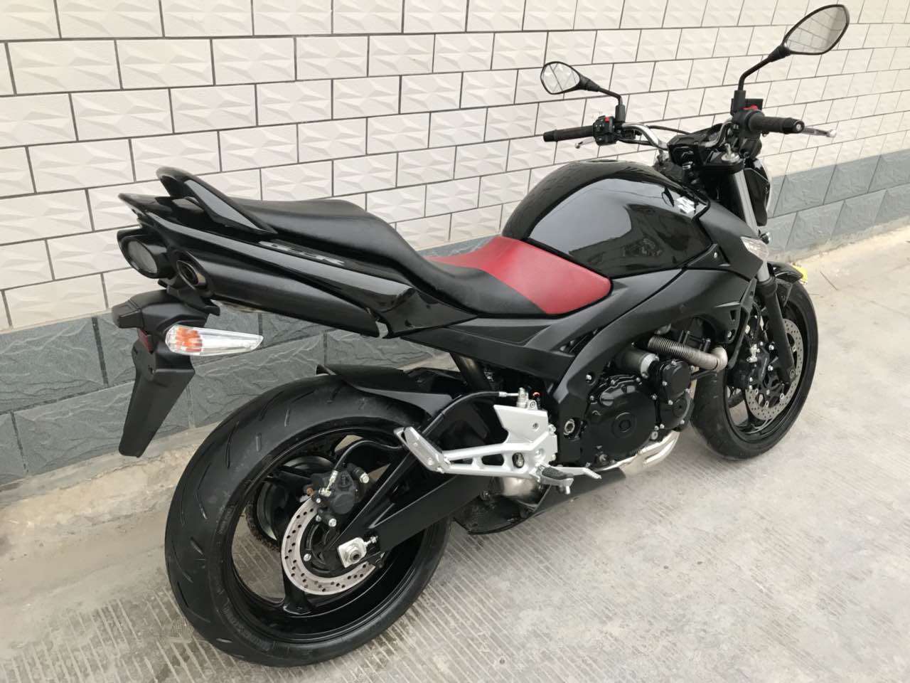 铃木gsr400测评图片