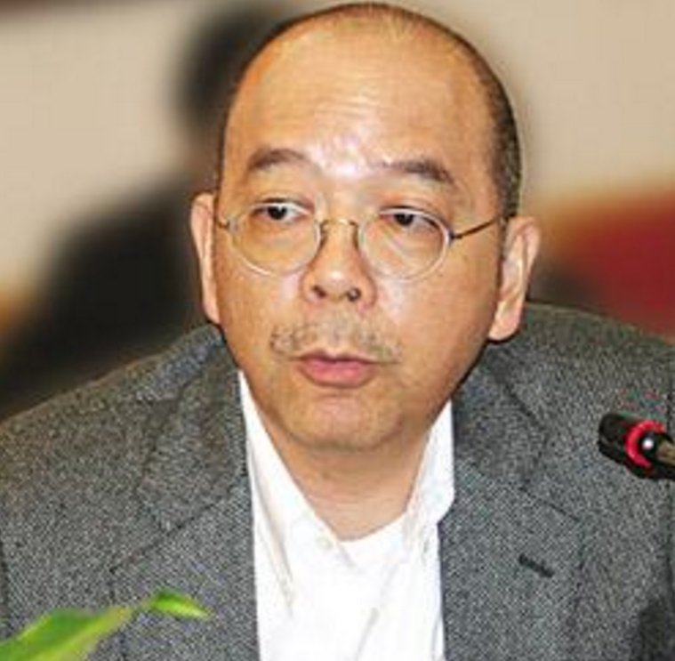 麦绍棠于1979年成立投资公司,从事物业投资及经营电子厂,因房地产买卖