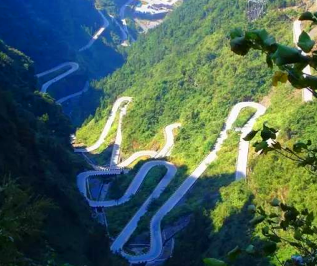 320国道黄花桥路段,位于江西省萍乡市湘东区境内,被称为魔鬼地带