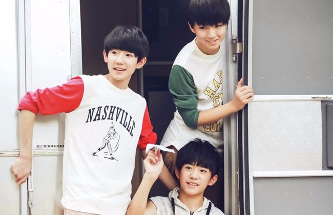 tfboys是北京時代峰峻文化藝術發展有限公司推出的少年偶像組合,由