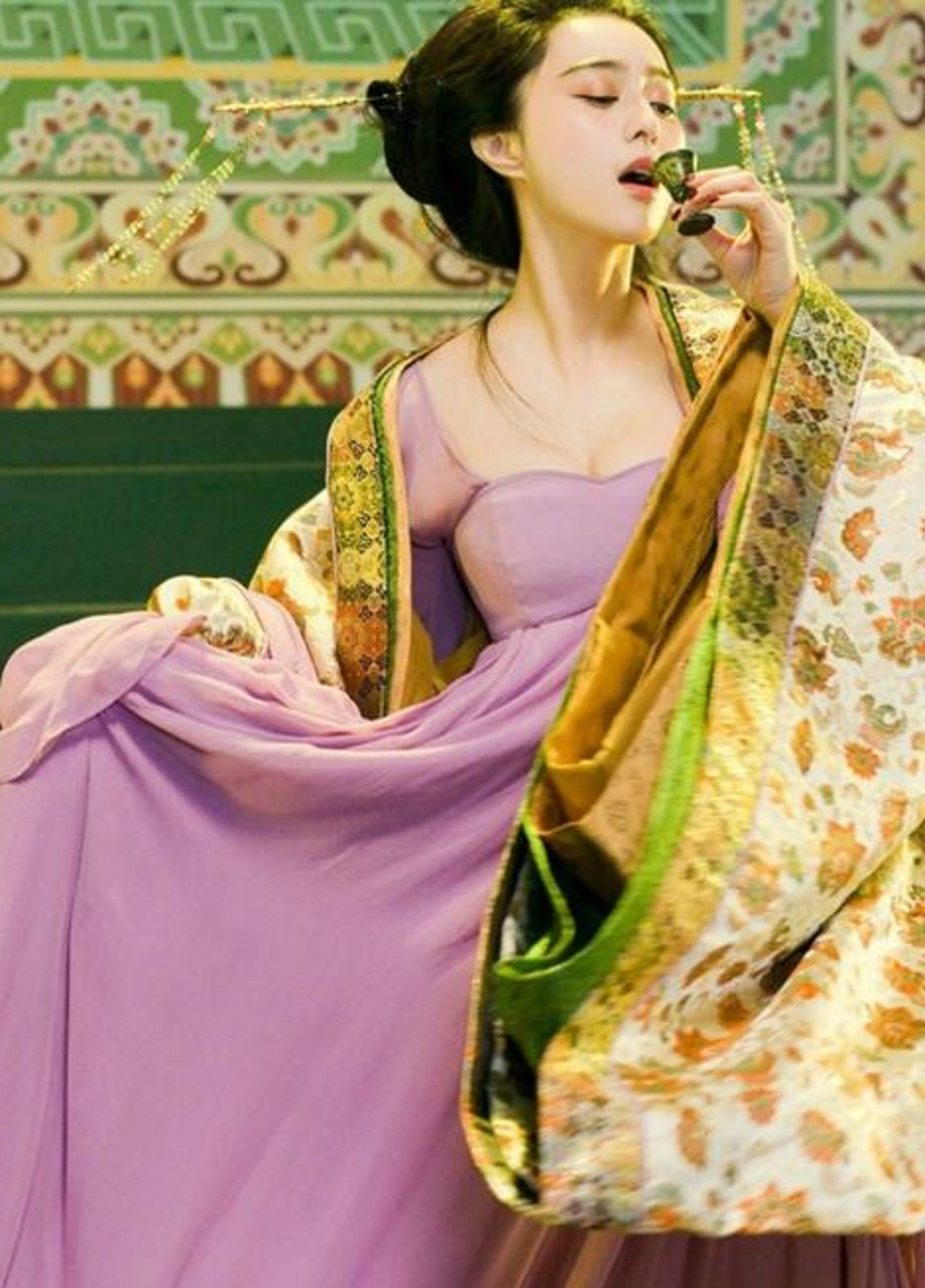 古装剧5大紫衣美人,刘诗诗不及杨幂,热巴第二,第一实至名归