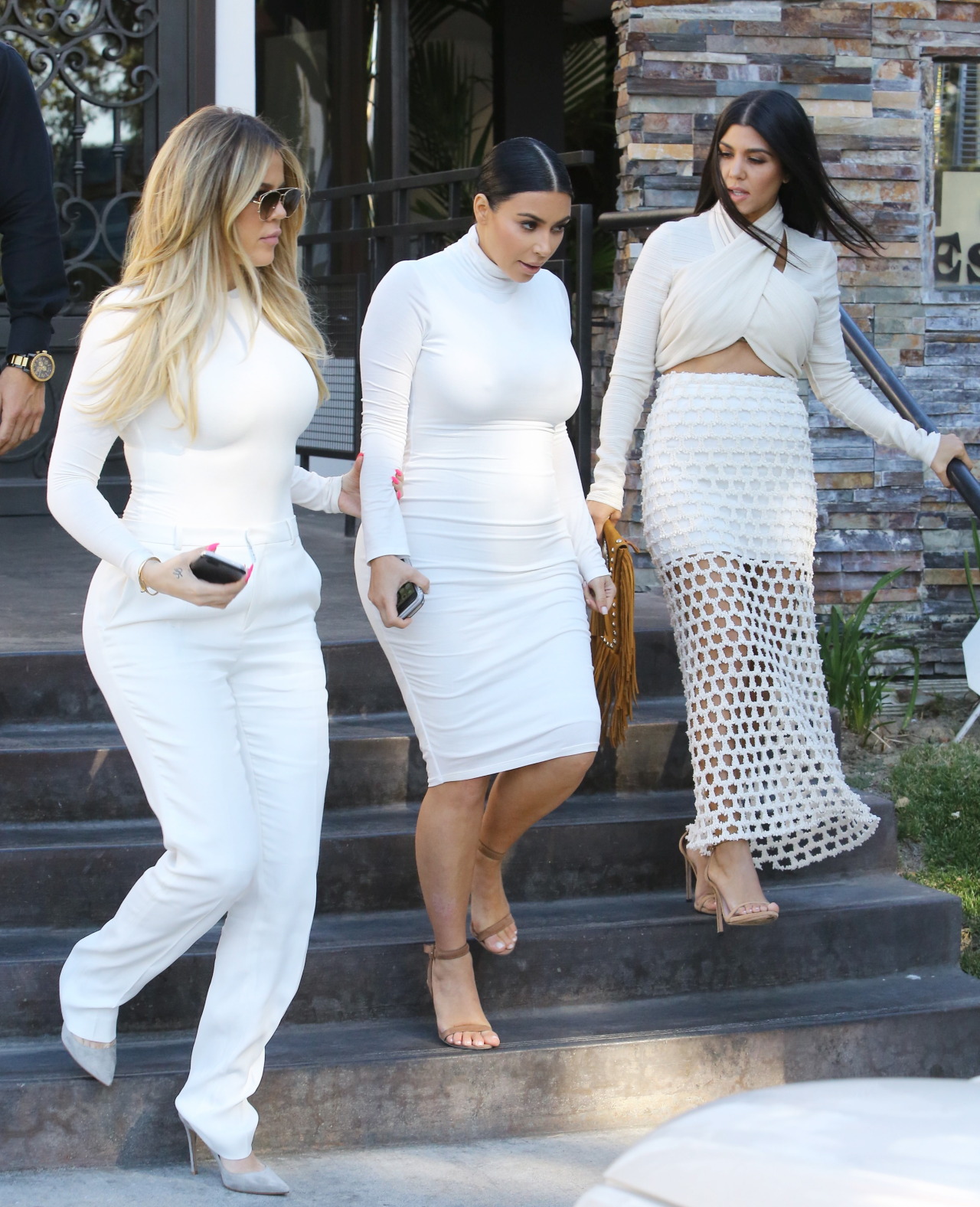 卡戴珊三姐妹高清合影,哪一款复合你的审美