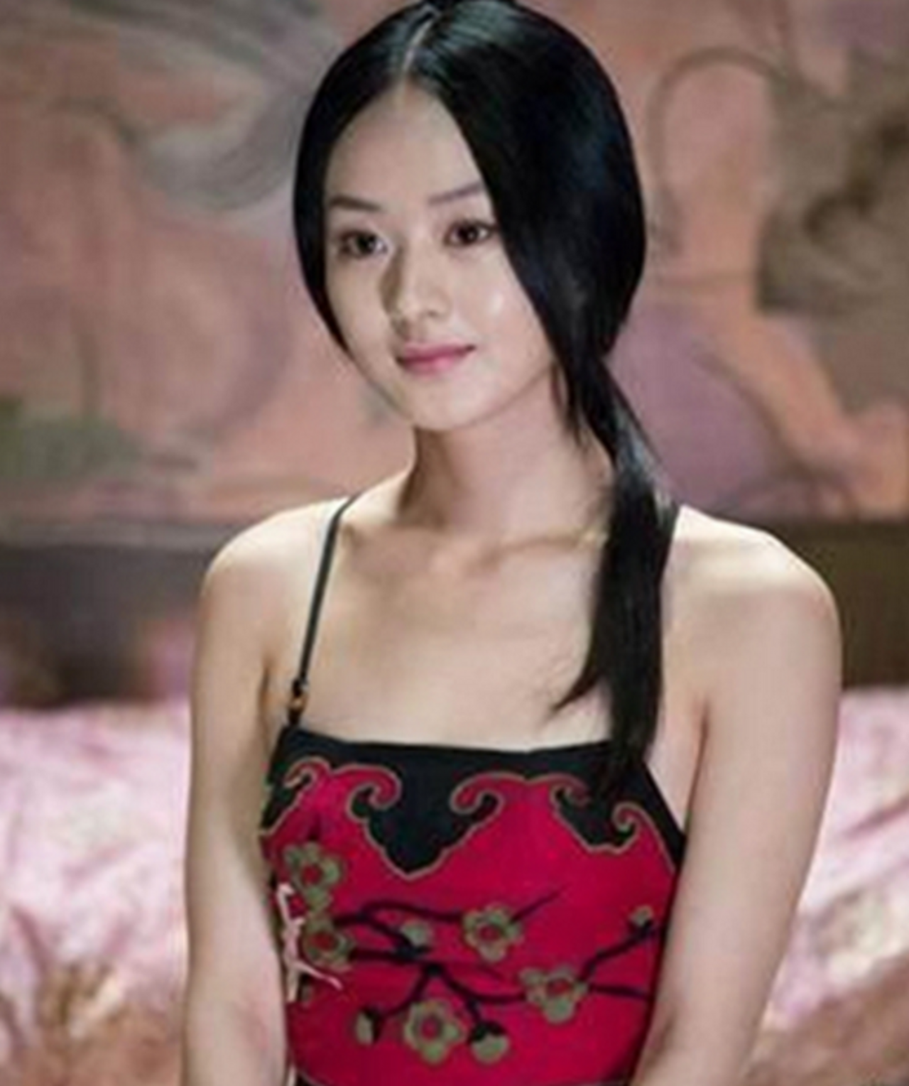 古装剧中穿"肚兜"最美的女星,赵丽颖清新,唐嫣最美,她最经典