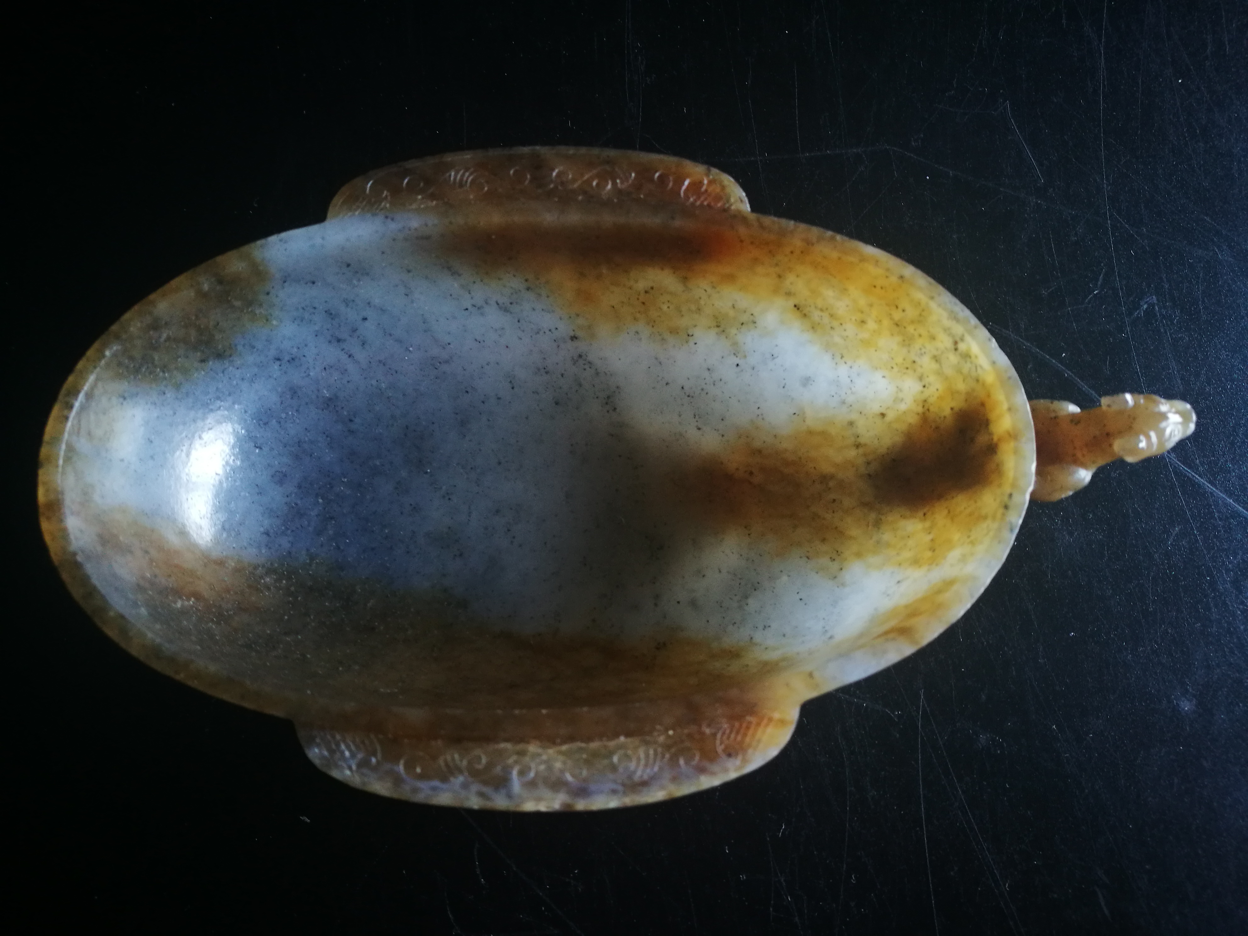 飞觞举白,汉代玉耳杯欣赏